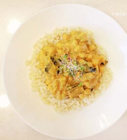 Aubergine and chickpea curry