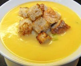 Cauliflower and carrot soup