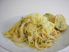 Creamy-spaghetti-with-bacon-courgette-recipe-irelandcooks