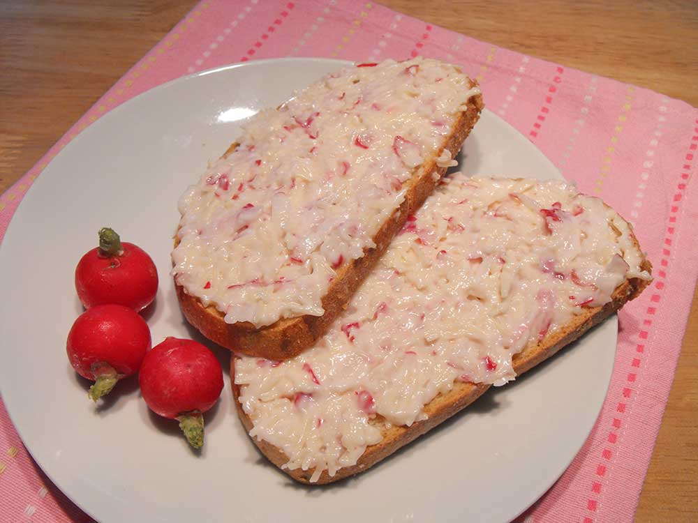 Radish-and-cheese-spread