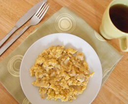 Scrambled eggs with mushrooms