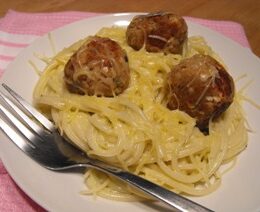 Spaghetti with tuna meatballs