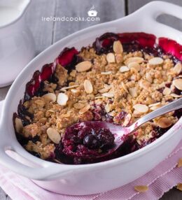 Red Fruit Crumble